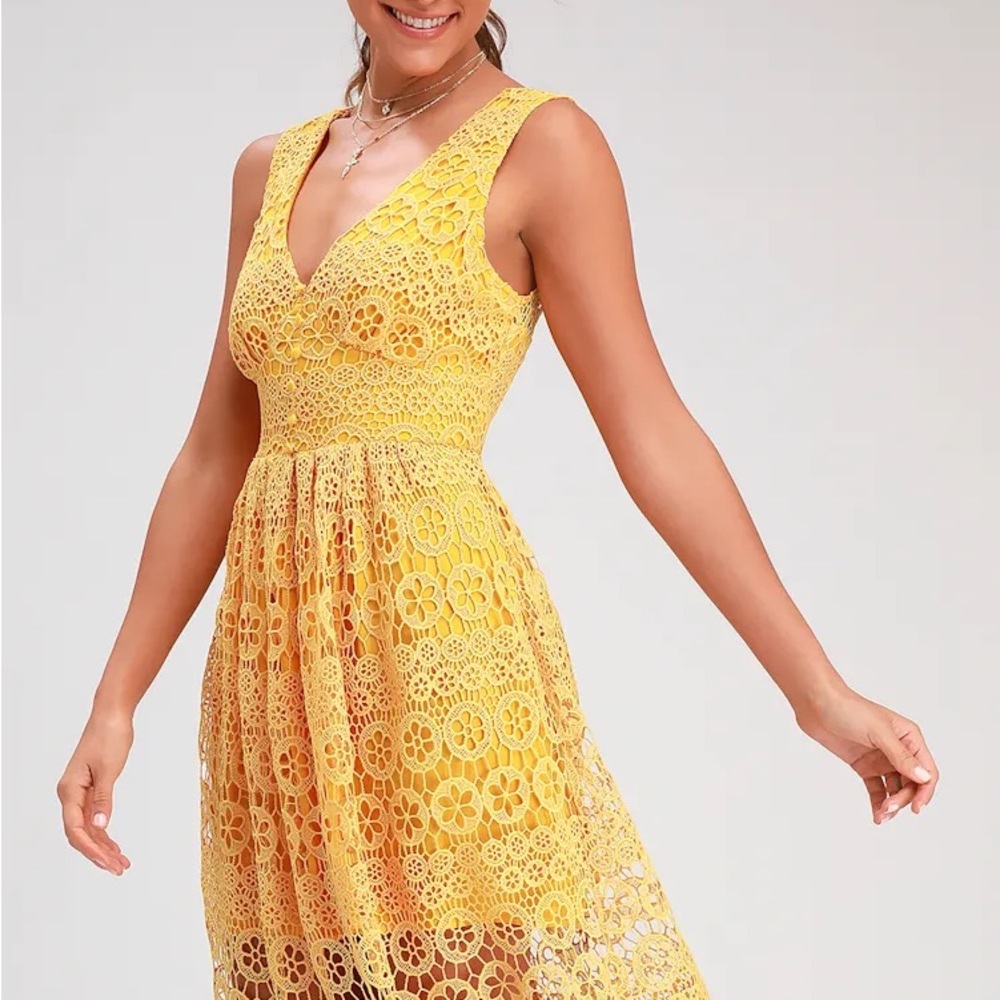 Hannon Mustard Yellow Lace Sleeveless Midi Dress